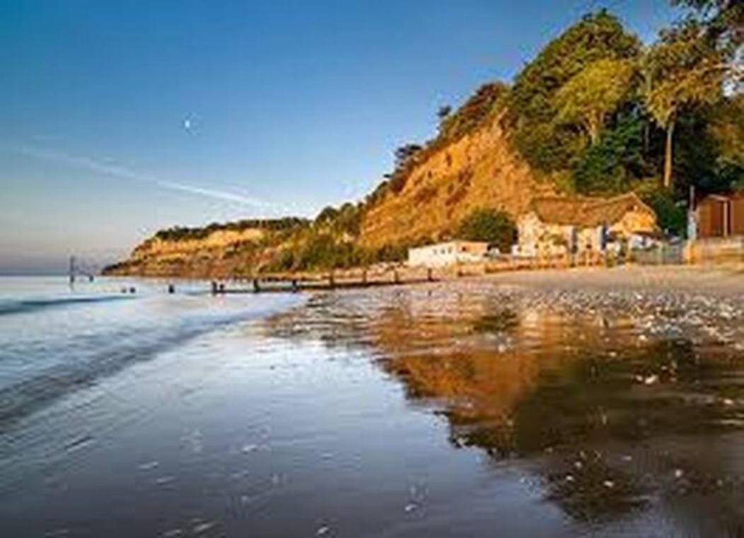 Jubilee Lower Hyde Isle Of Wight - Kingsgate 23 Lägenhet Shanklin Exteriör bild